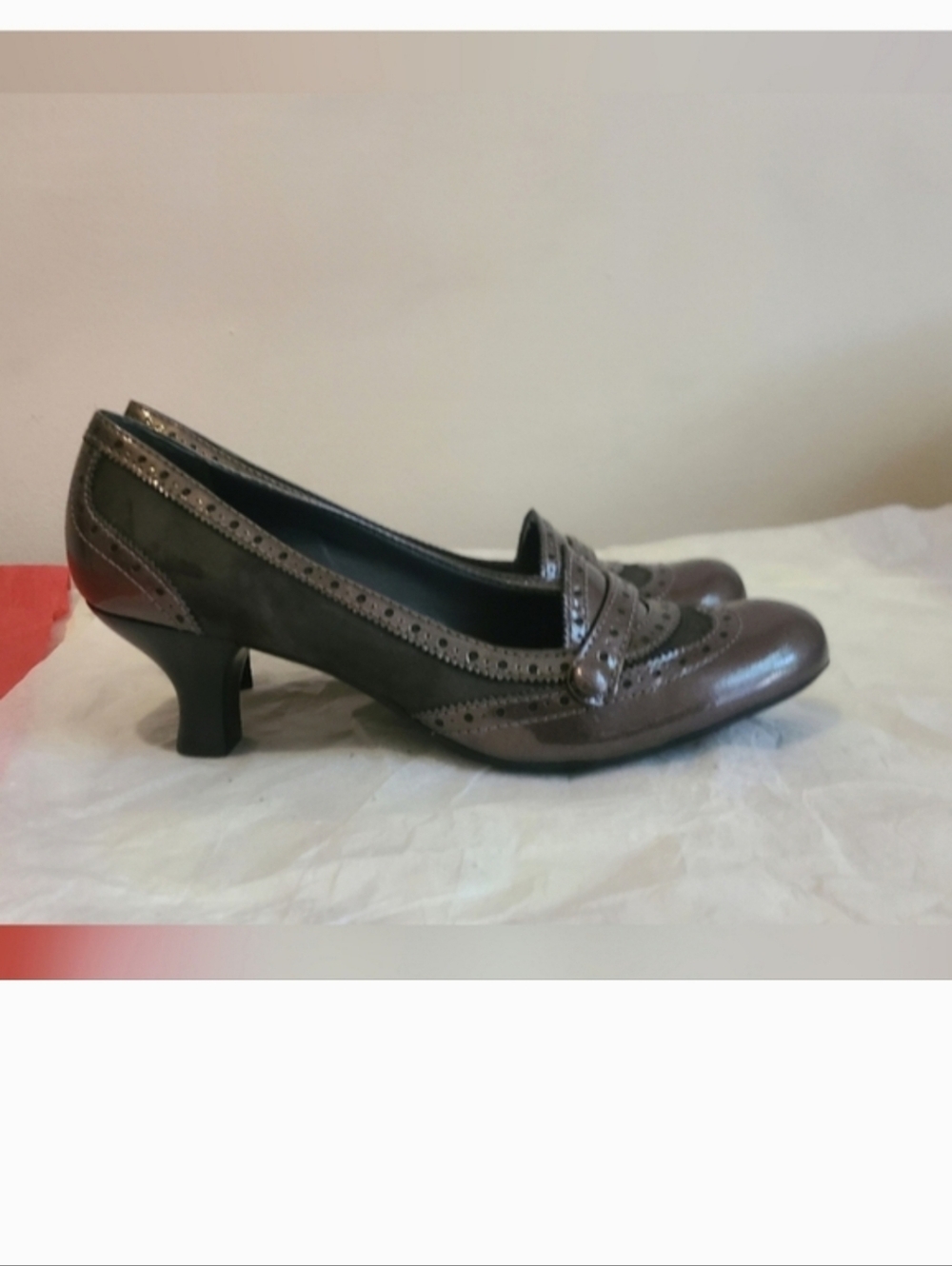 NWOT Franco Sarto Gray/Silver Leather Mid Heel Loafer
